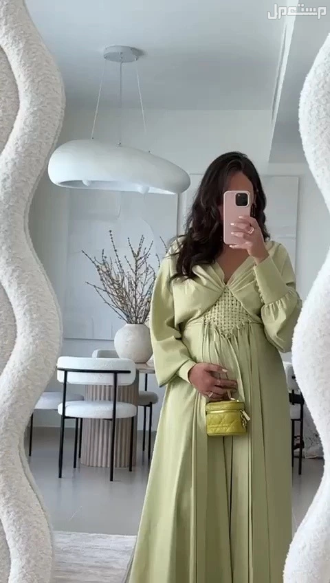فساتين متنوعه مناسبات واعياد ورمضانية ويوم التأسيس نشحن لكافه مدن المملكة وخدمة توصيل للبيت     في الباحة بسعر 200 ريال سعودي