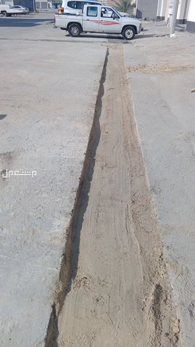 اعمال اسفلت هدم تكسير أن شاء غرف سائق  في الدمام