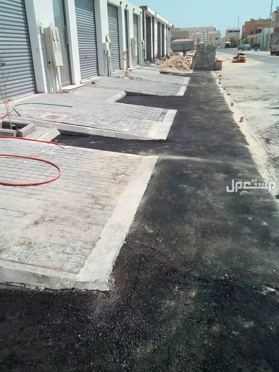 اعمال اسفلت هدم تكسير أن شاء غرف سائق  في الدمام