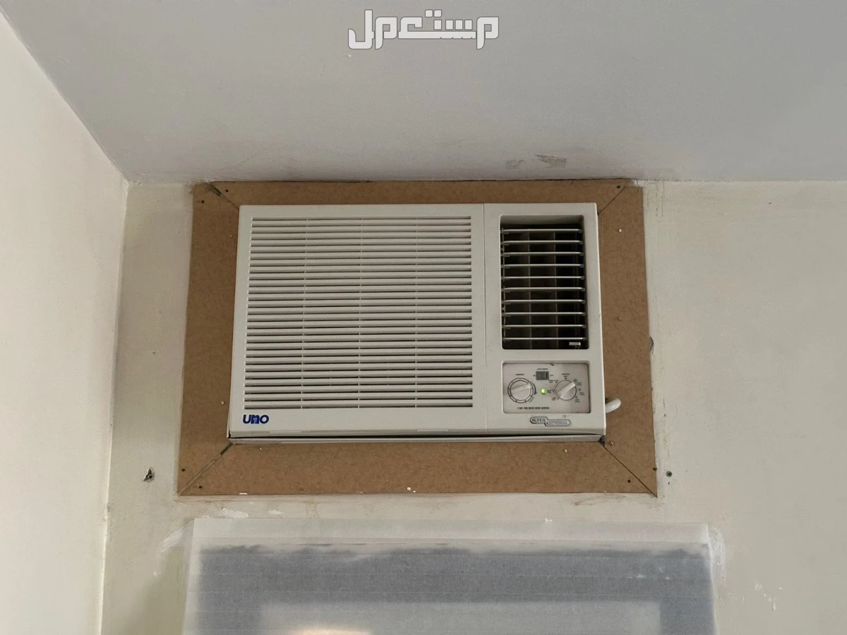 للبيع فرن غاز صناعة برتغالية و 4 مكيفات بحالة ممتازه مكيف شباك سوبر جنرال / 24000 وحده / بارد فقط / استعمال 3 سنوات / 650 ريال