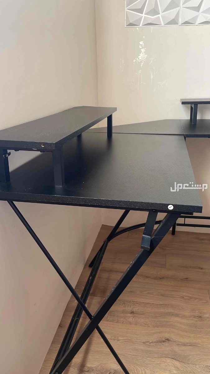 للبيع طاوله قيمنق  استخدام نضيف