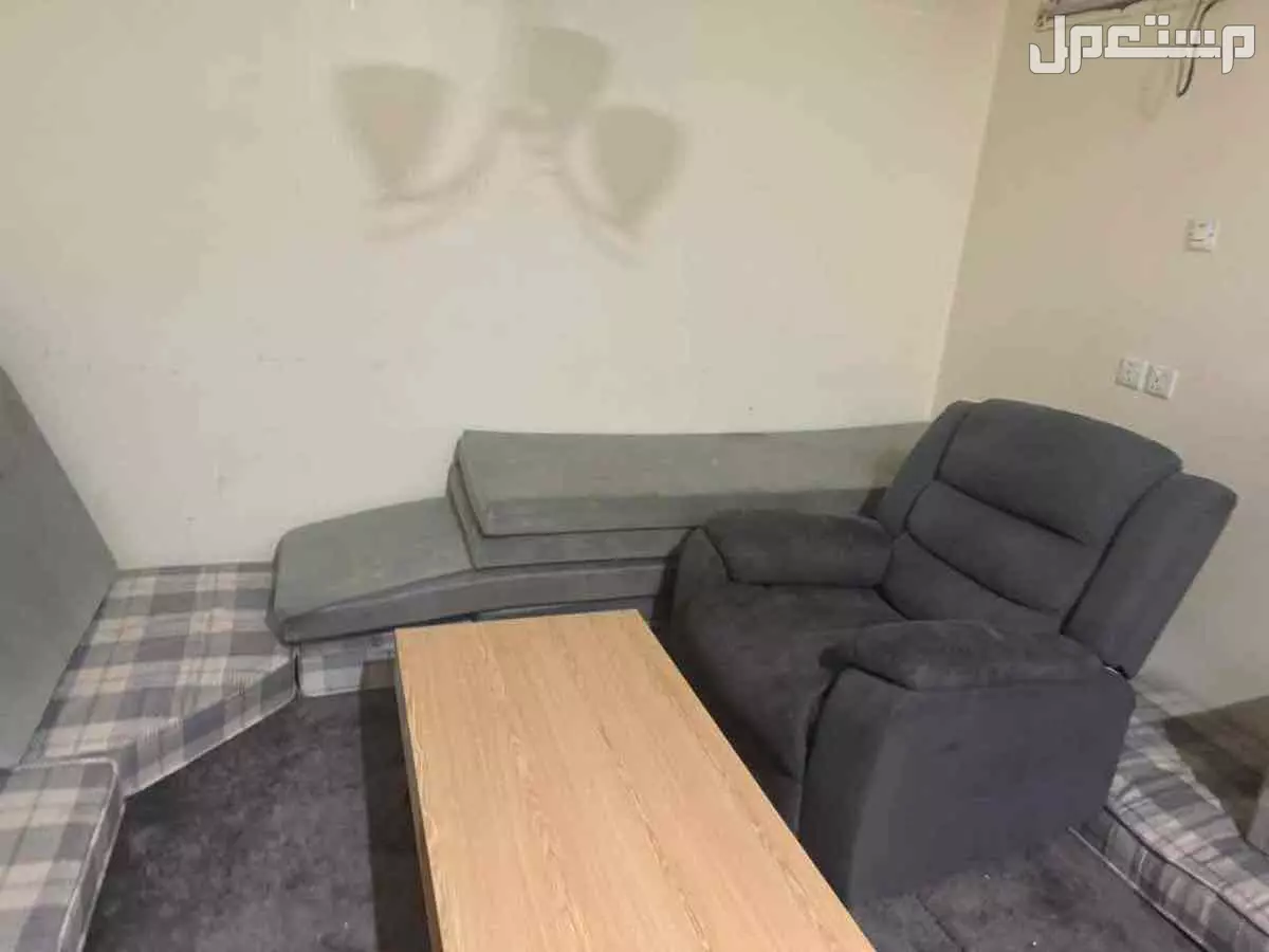 اثاث منزلي للبيع مستعجل غرفة نوم كامله