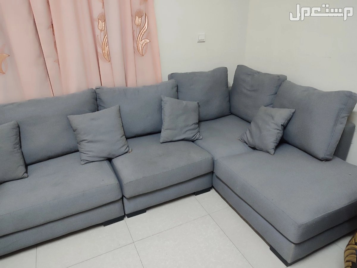 كنب حرف L لون رمادي  في جنوب الرياض بسعر 5500 ريال سعودي