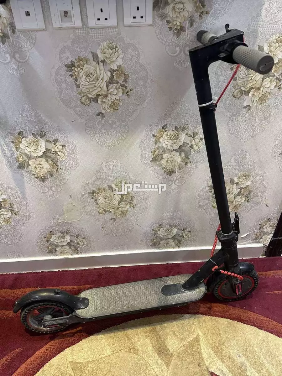سكوتر شاومي كهربائي سرعته 70 و معاه شاحن ب 700 قابل للتفاوض