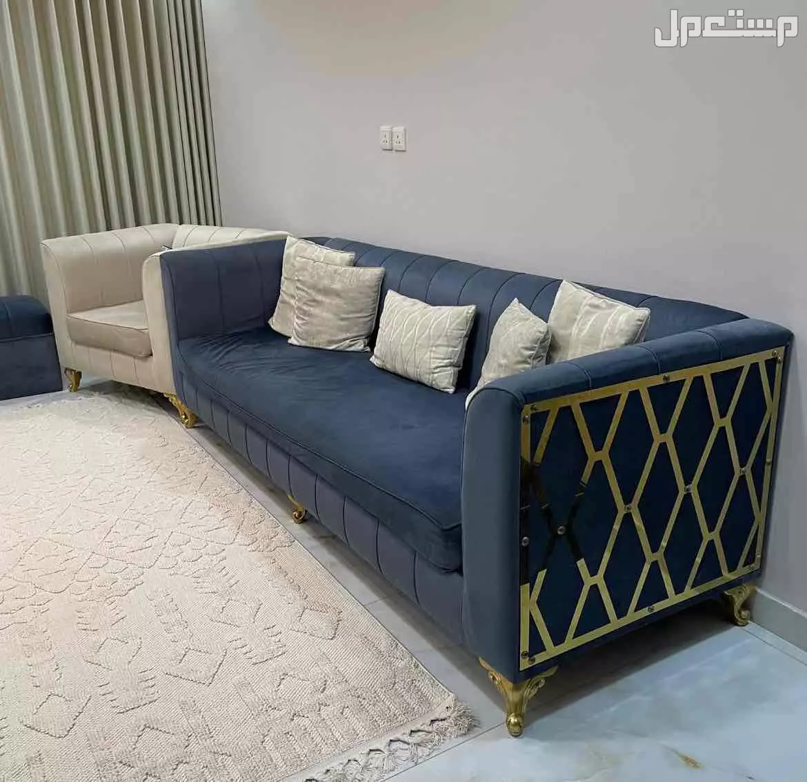 كنب فاخر شاريه ب 5000بابيعه ب2000