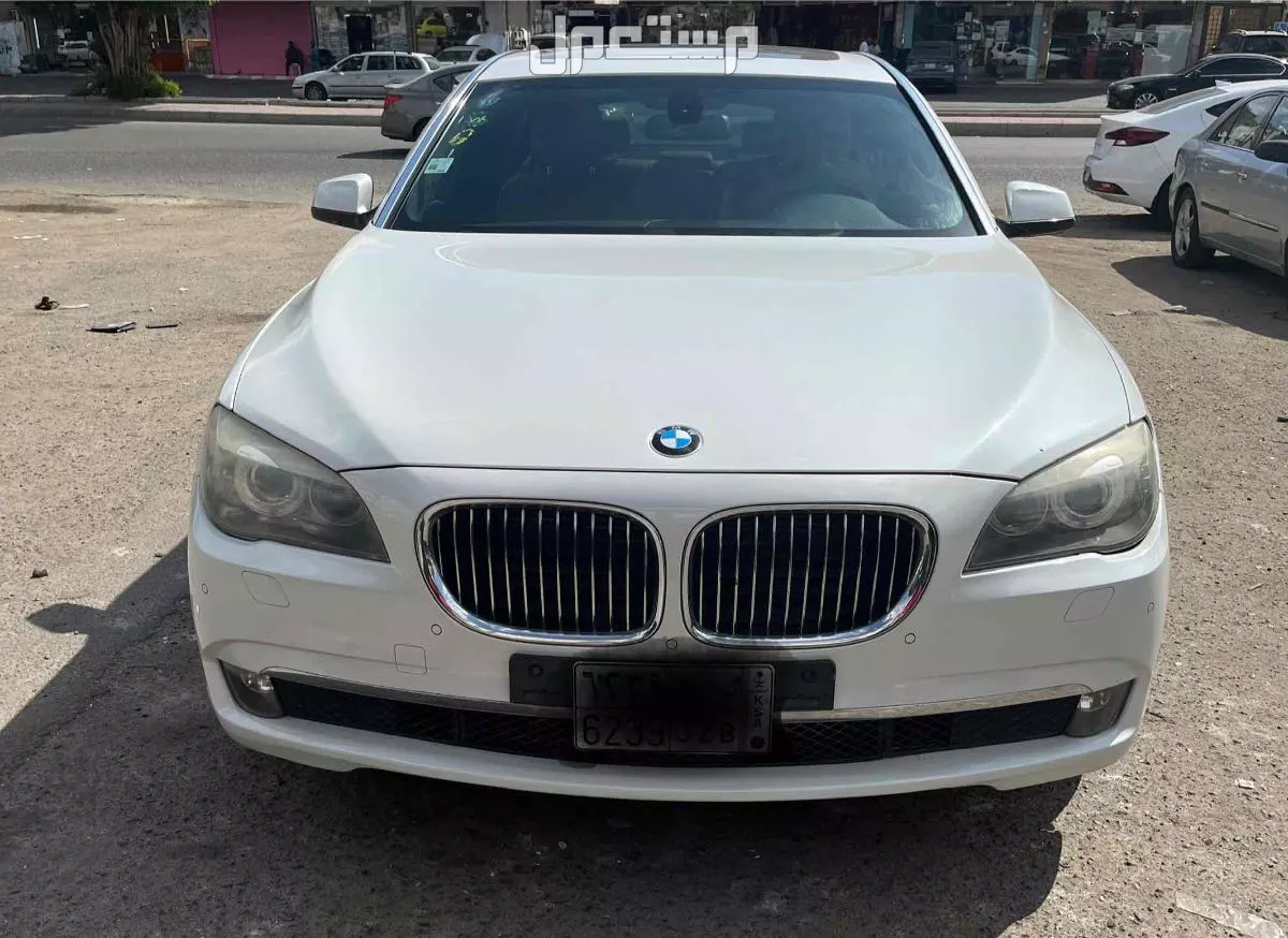بي ام دبليو i7 2012 في جدة بسعر 50 ألف ريال سعودي
