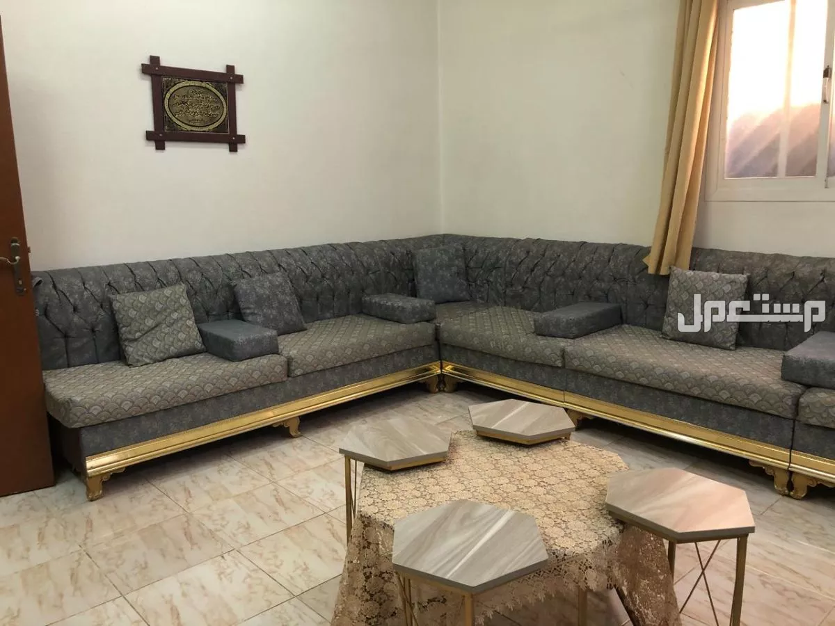 مجلس كنب متصل  في الرياض بسعر 750 ريال سعودي