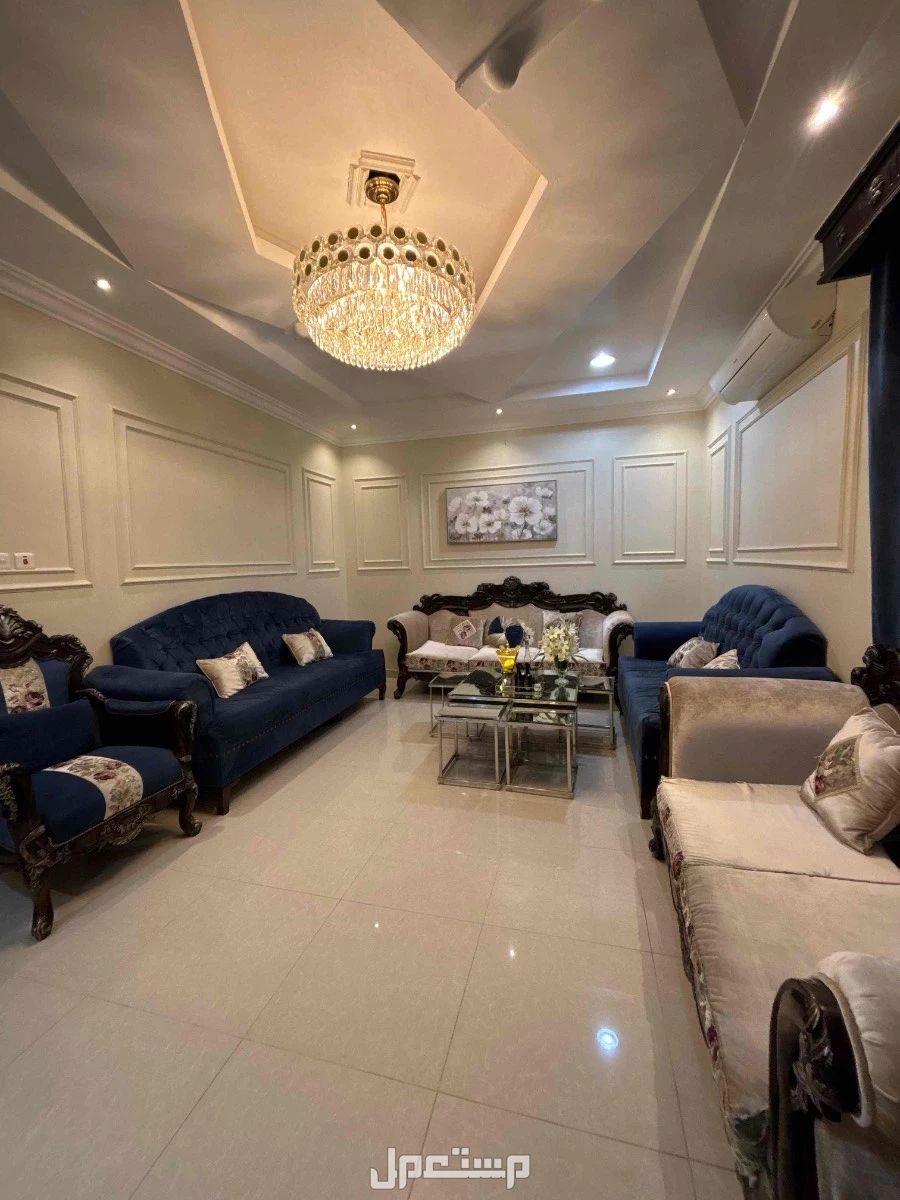 طقم كنب مع ستاره وطاولات في الرياض بسعر 2500 ريال سعودي