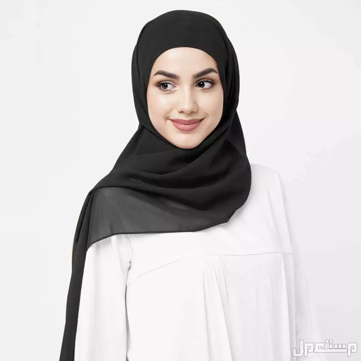 أفضل أنواع الحجاب الأسود وأسعاره في السعودية أقمشة الحجاب الأسود المميزة