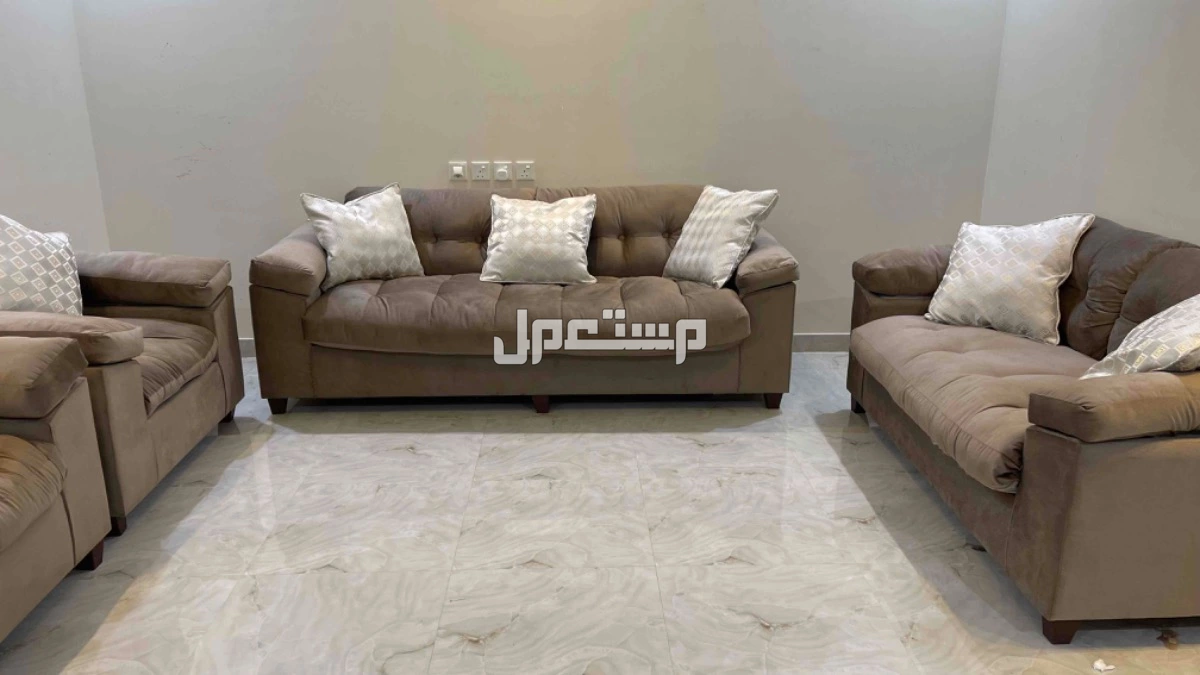 كنب جديد  في المجمعة سعر البيع 2000