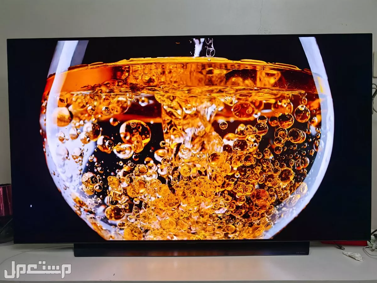 للبيع شاشة LG OLED CS 65 بوصه   في الدمام بسعر 2800 ريال سعودي