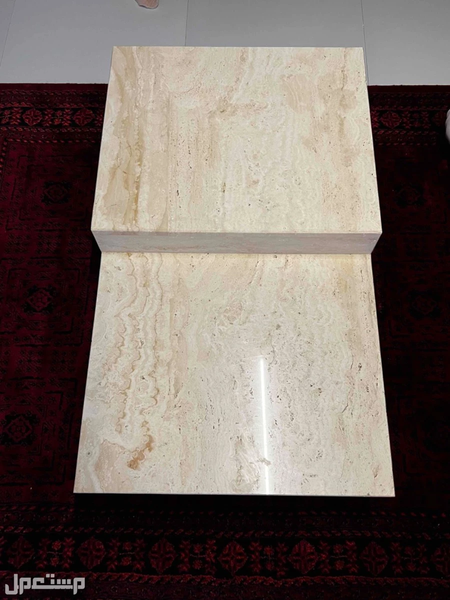 طاوله فاخرة في الرياض بسعر 500 ريال سعودي