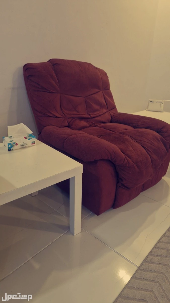 للبيع كنب استرخاء من ساكو احمر