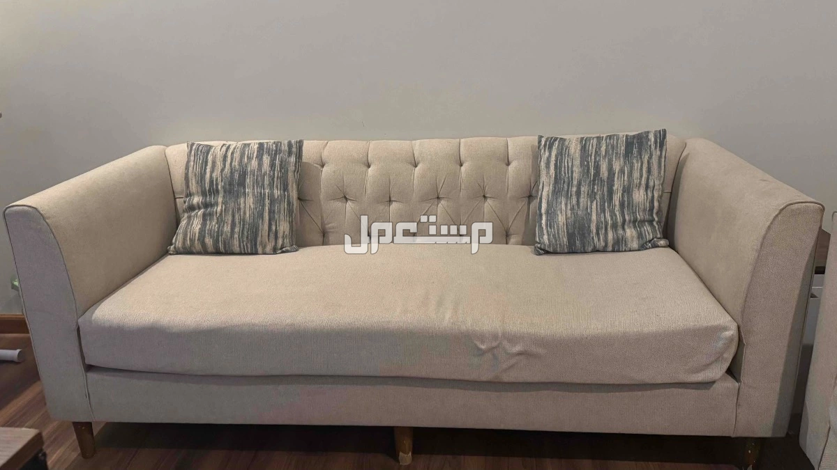 للبيع كنبات اثاث مستعمل 3500 اصلي  في الرياض بسعر 3500 ريال سعودي