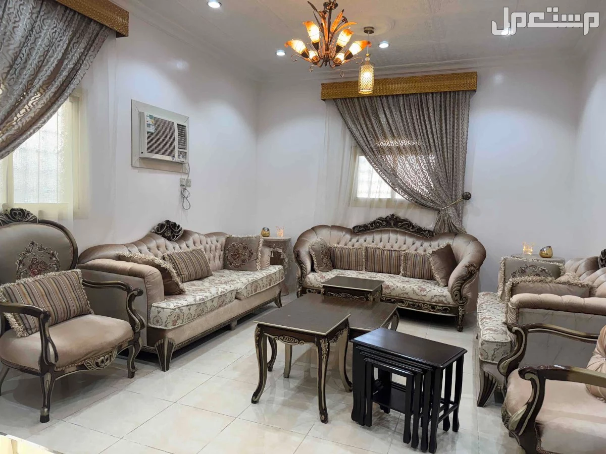 كنب تركي للبيع  في المدينة المنورة بسعر ألف ريال سعودي