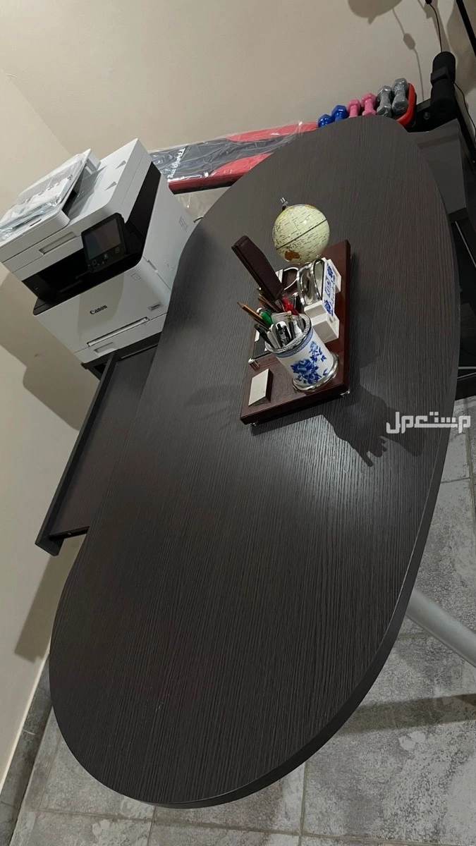 مكتب فاخر جدا نوعية ممتازة  /للبيع للنقل لمنزل اصغر