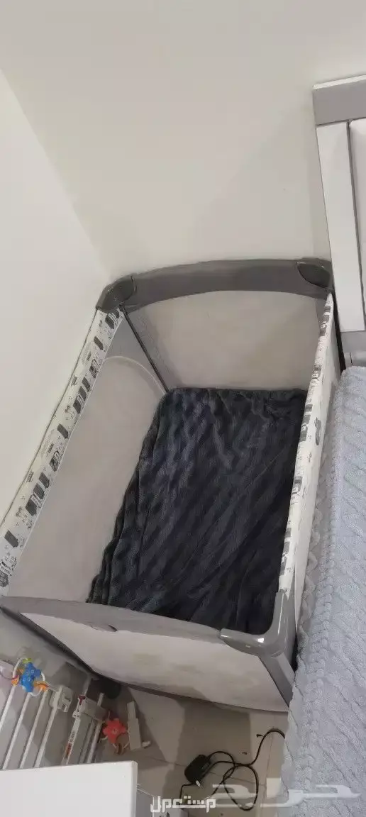 سرير أطفال أصلي من شركة جوي قابل للتخزين