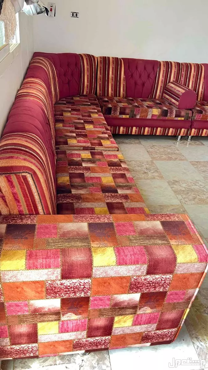 10 كنب كراسي 5*5 و 4 مراكي اخو الجديد سعر : 1300﷼ في القريات بسعر 1300 ريال سعودي