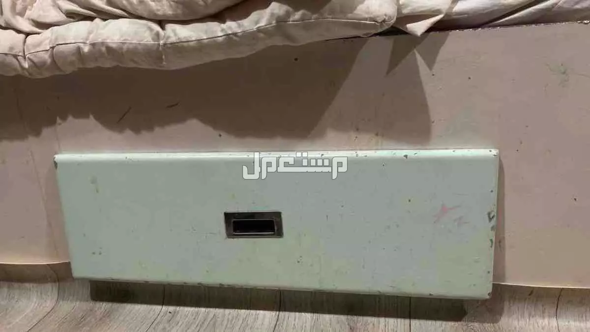 سريرين خشب اصلي دورين على شكل اقلام ملونه في مكة المكرمة بسعر 1900 ريال سعودي