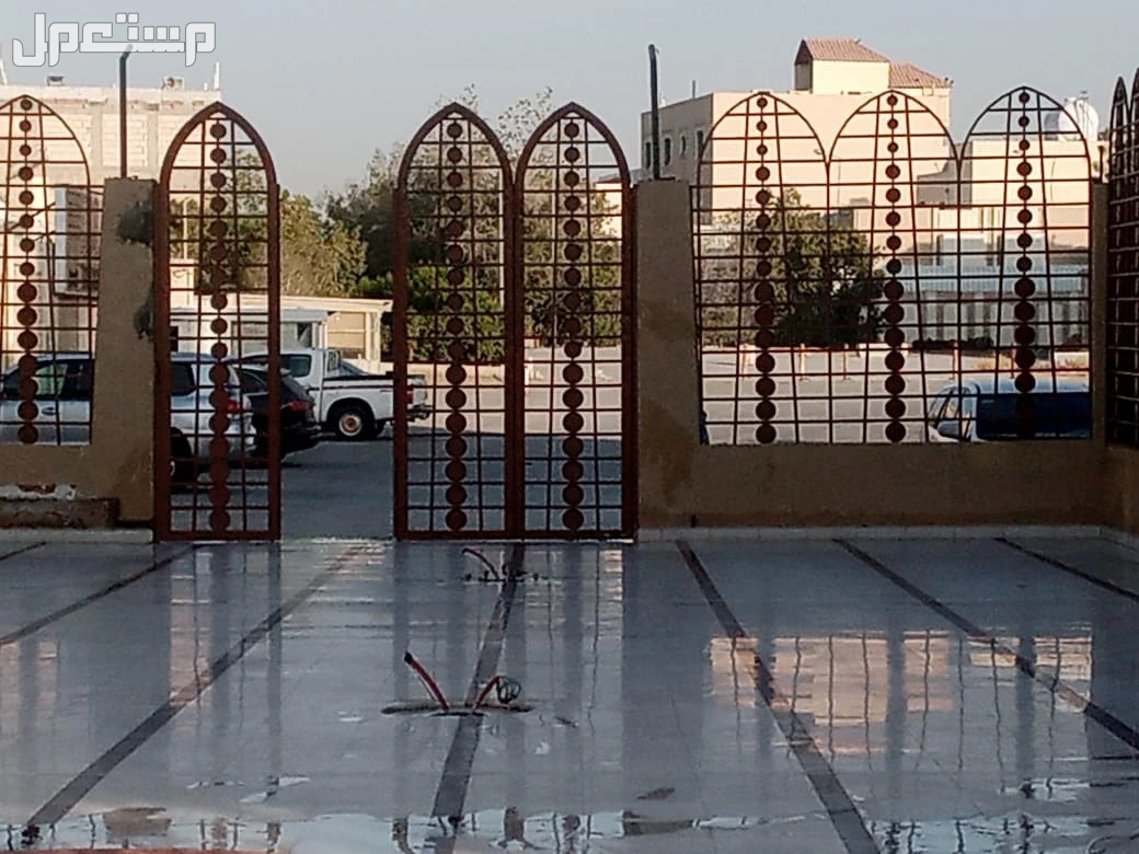 جلي بلاط تلجلي بلاط تلميع رخام سيراميك قيشاني هوش مطبخ سطح ملحق تنظيف حمامات خزانات فل كامل مسابح شغل داخل الرياض  جوال. Jally clean tile marble kitchen bathroom full house swimmin