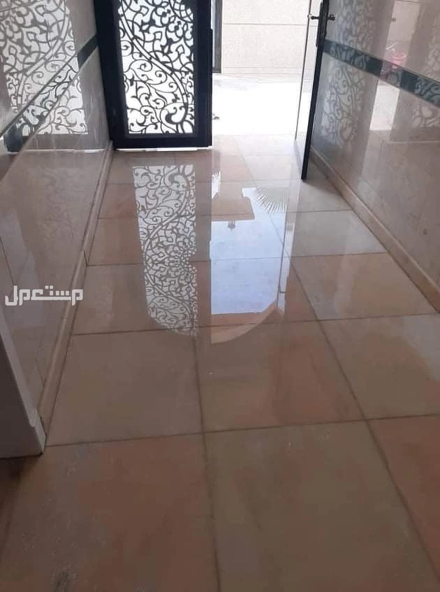 جلي بلاط تلجلي بلاط تلميع رخام سيراميك قيشاني هوش مطبخ سطح ملحق تنظيف حمامات خزانات فل كامل مسابح شغل داخل الرياض  جوال. Jally clean tile marble kitchen bathroom full house swimmin