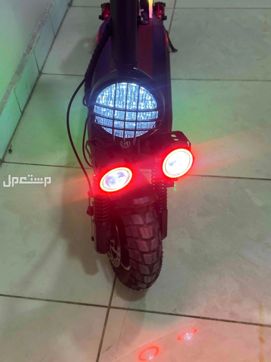 سكوتر الوحش الكهربائي نضيف جدا جدا جدا بسعر 1200