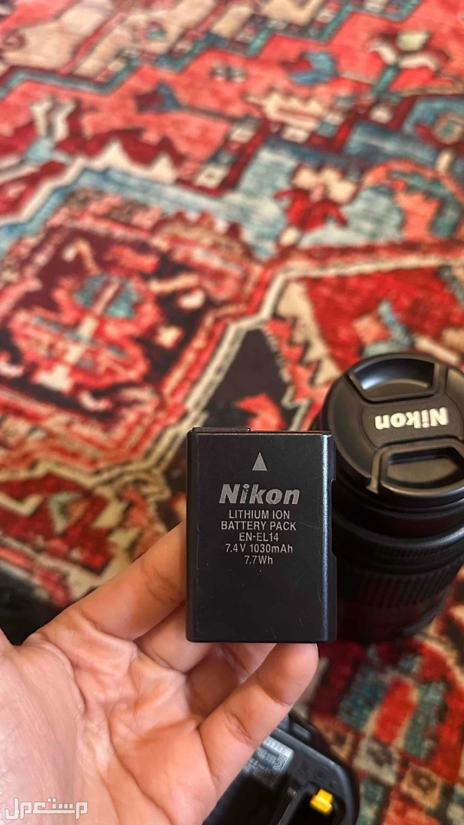 للبيع كاميرا نيكون دي 3200   NiKON D3200
