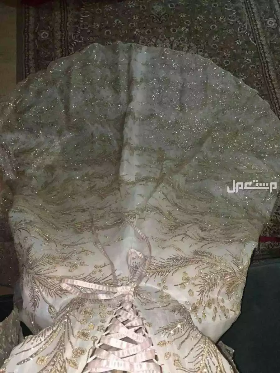 فستان خطوبه و عرس في الأحساء بسعر 3500 ريال سعودي