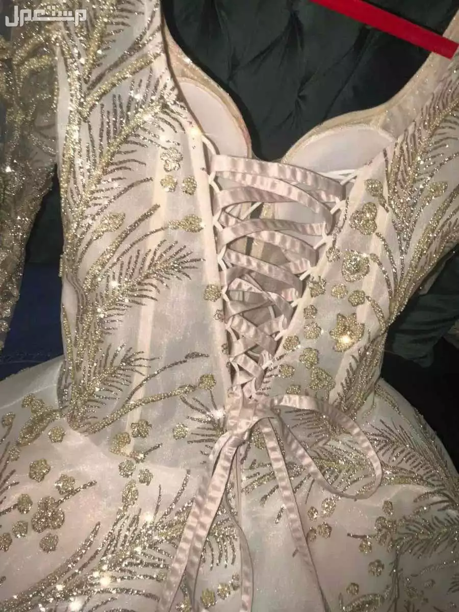 فستان خطوبه و عرس في الأحساء بسعر 3500 ريال سعودي