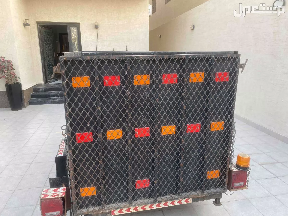 مقطورة تحميل  ترك للتحميل في الخبر