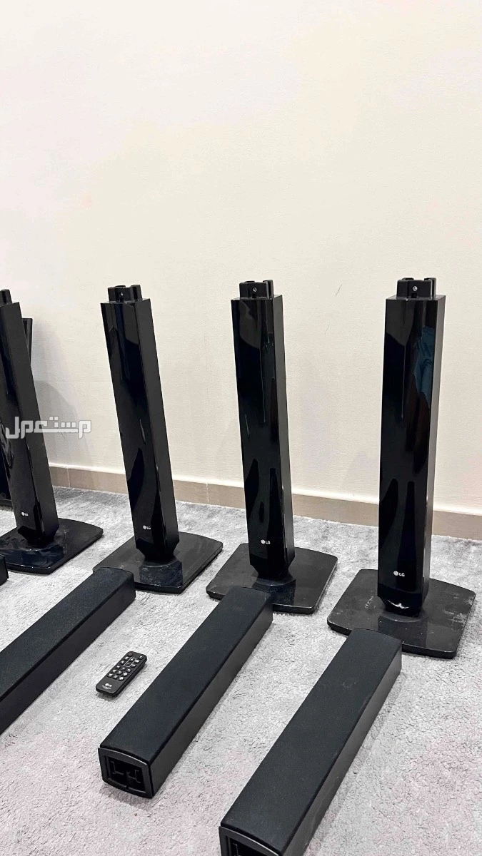 شاشة تلفاز LG فائق الوضوح ذكي وسماعات LG محيطية ومكبرات صوت LG جديدة