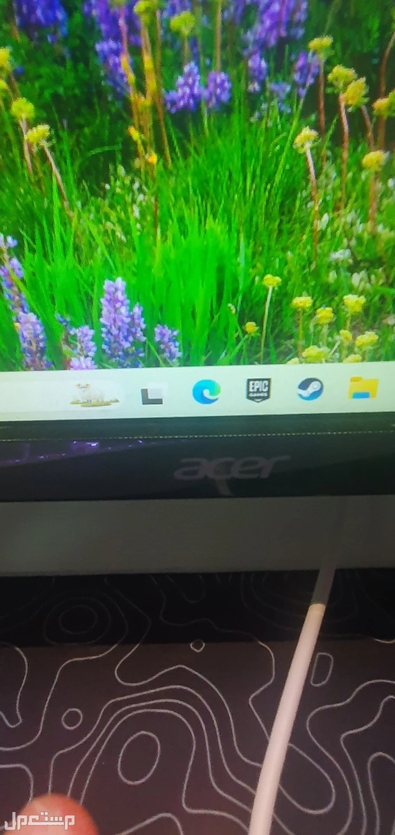 شاشه 165 فريم من ايسر ب 350 ريال  في طريف