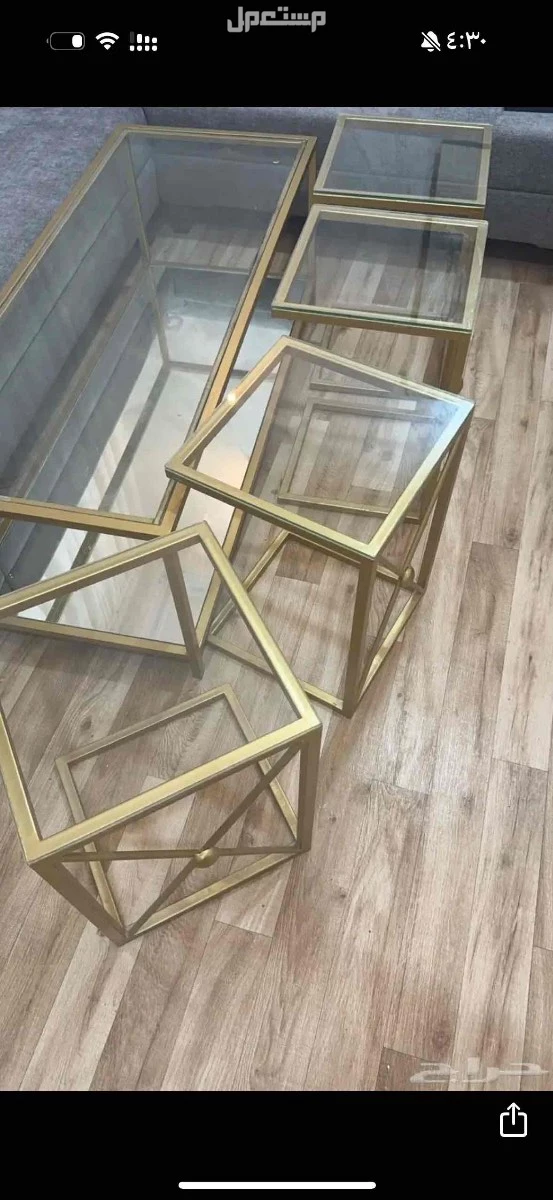 طاولة وسط وطاولات خدمة جديده نظيفة بالكامل
