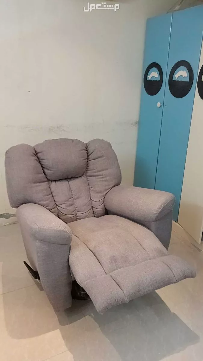 للبيع كنب استرخاء هزاز مع مسند يدوي