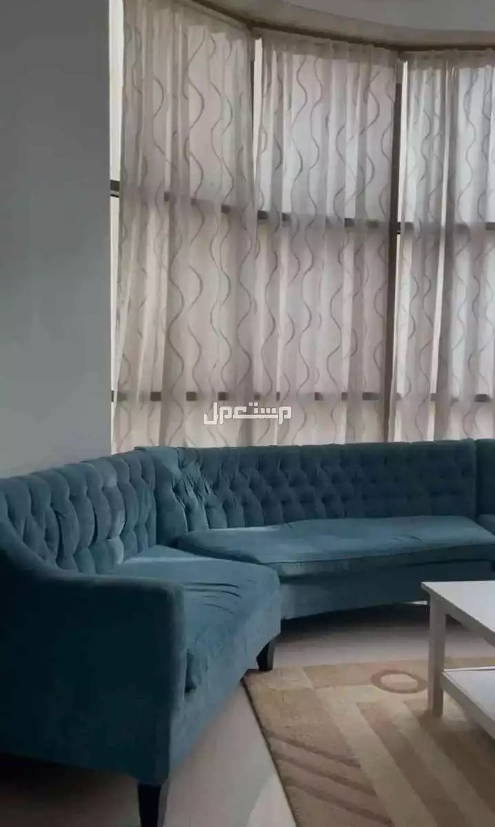للبيع كنب دائري في الرياض لون كحلي