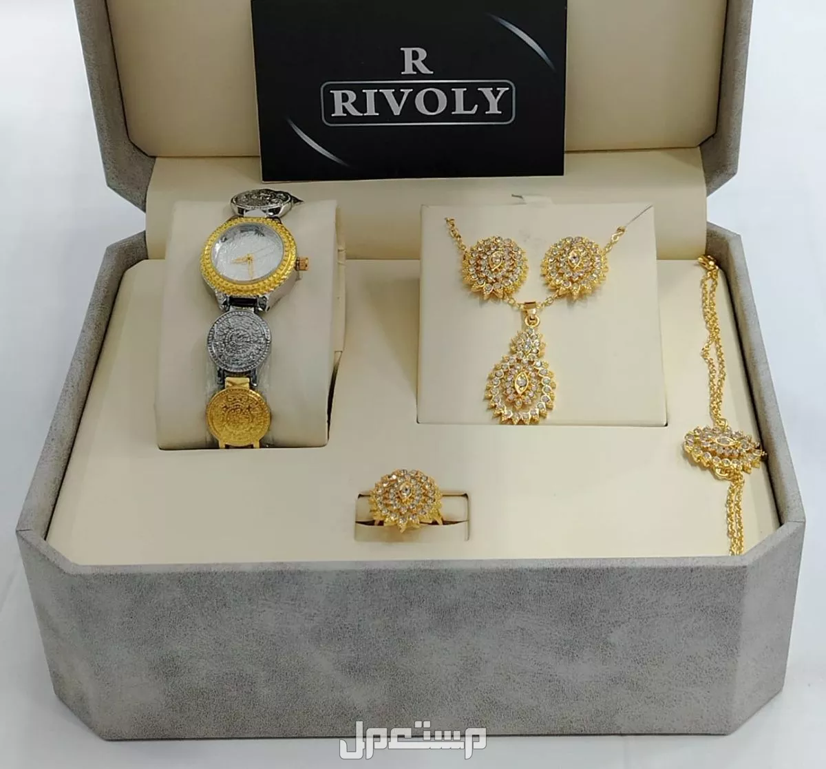 طقم ساعات نسائي درجه اولى  في الرياض بسعر 165 ريال سعودي لطلب وتساب
0567420275