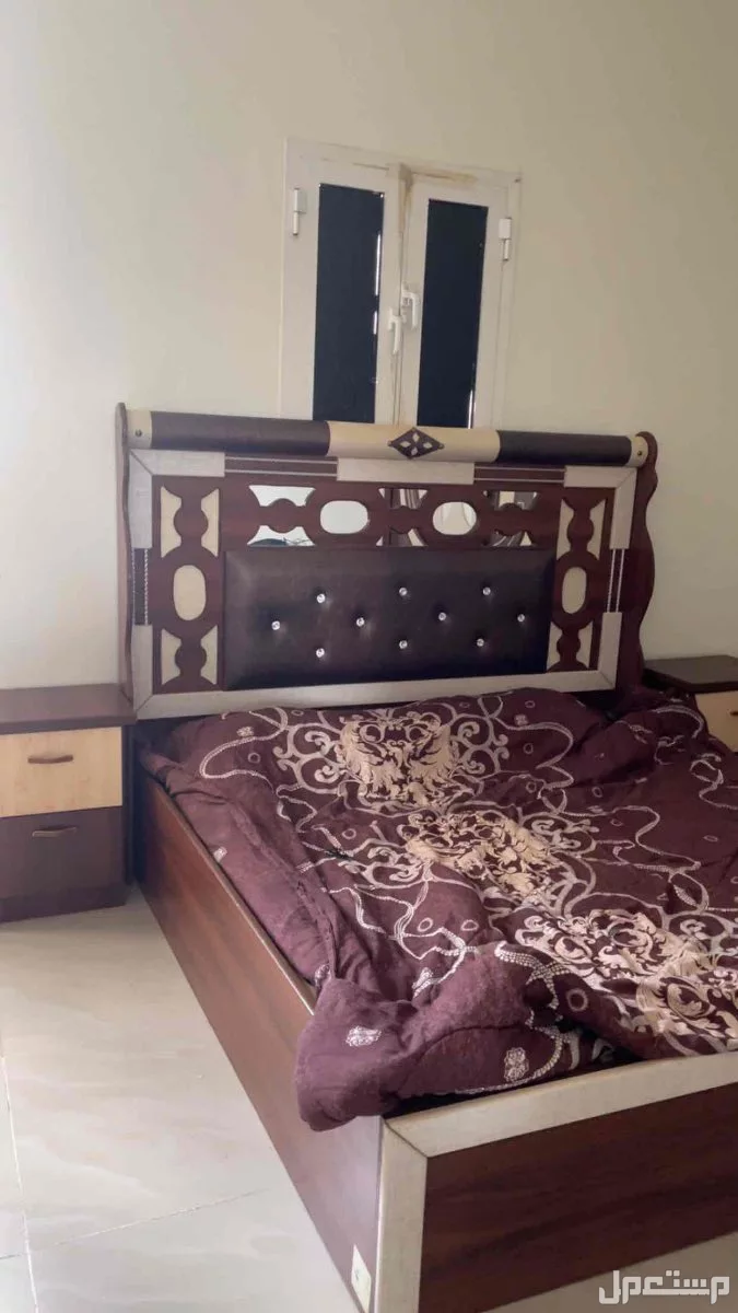 غرفة نوم للبيع استعمال نظيف ب2000﷼ الموقع صامطه حق الجاضع عند حديقة الجاضع  في صامطة بسعر ألفين ريال سعودي