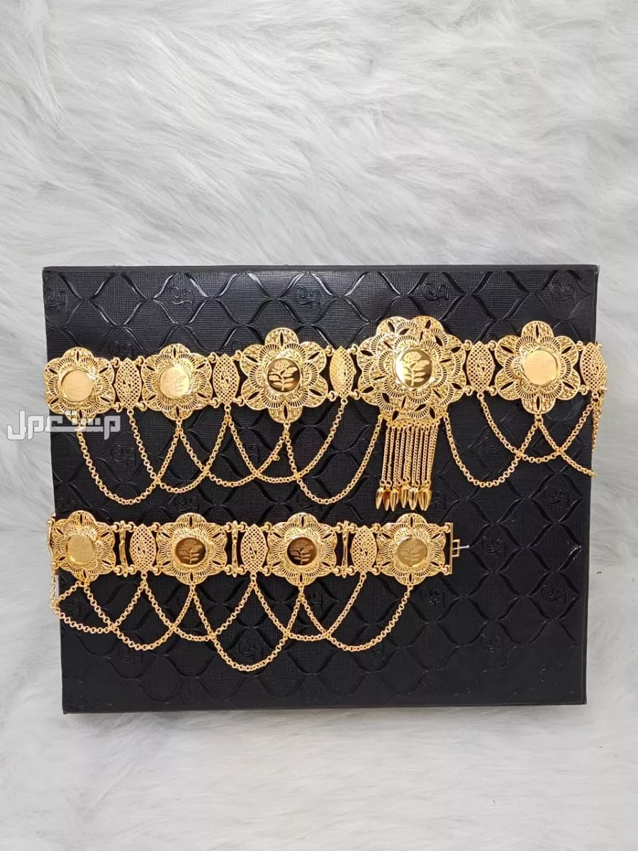 جديدنا وصل  احزمه بديل الذهب بطول متر يتصغر ويتكبر ع حسب الحجم المطلوب *ضمان لون* *سعر الحزام 170﷼   يوجد توصيل فوري داخل المملكه في الرياض