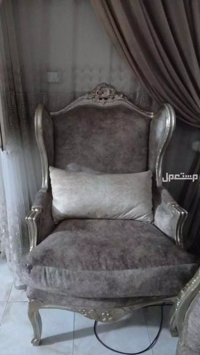 صالون للبيع اربع قطع في العاشر من رمضان 2كرسي