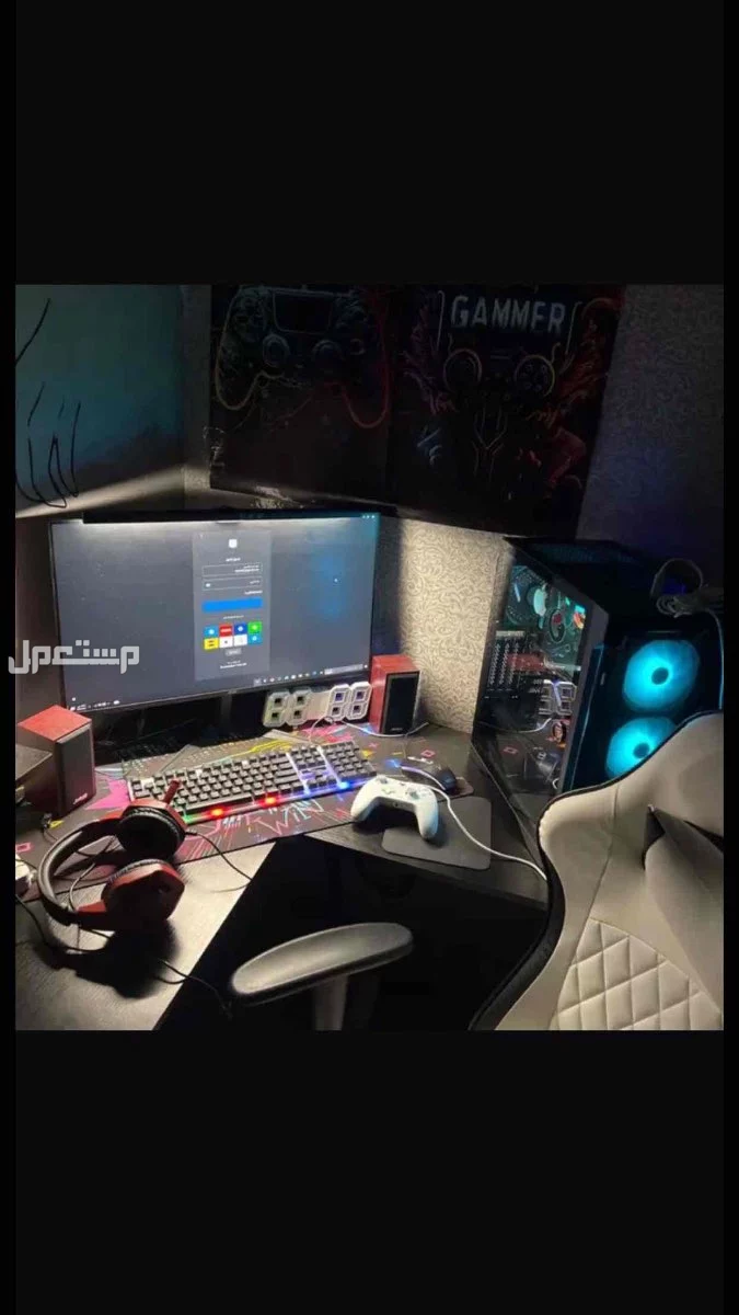 للبيع بيسي العاب نضيف توه له 3 اشهر فقط بالستب كامل لا البيع
