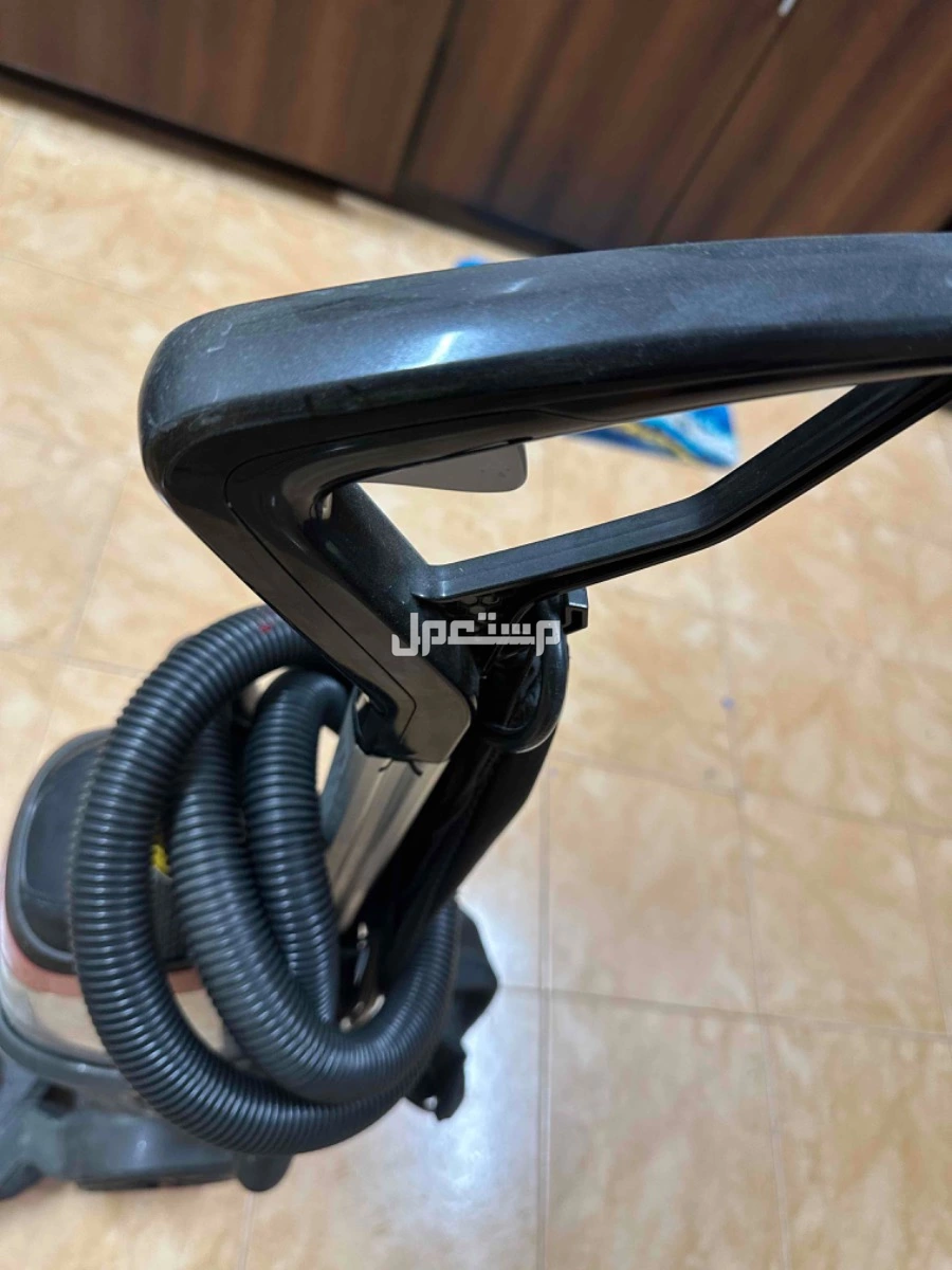 مكنسه فرشات وسجاد وكنبات وستائر