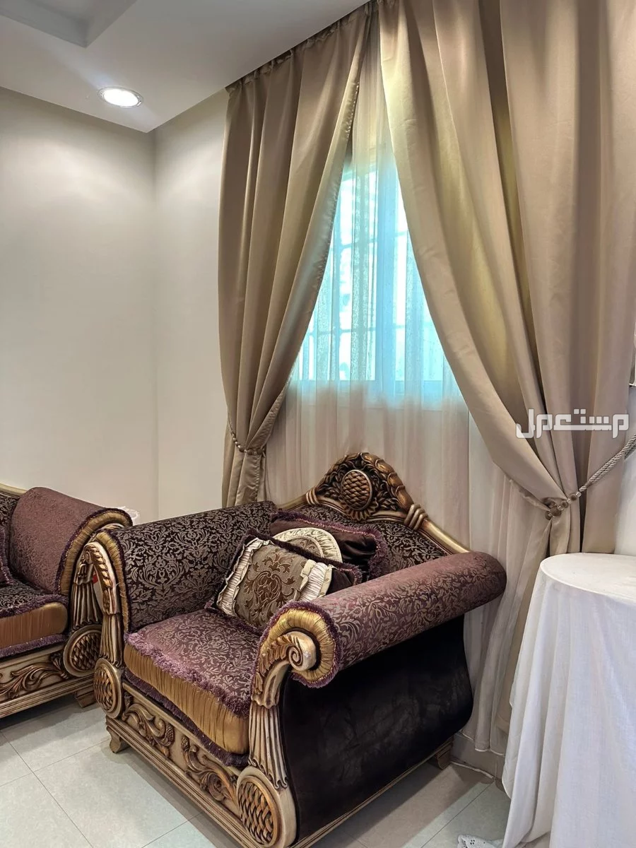 طقم طاولات مجالس و صالات للبيع بالكامل