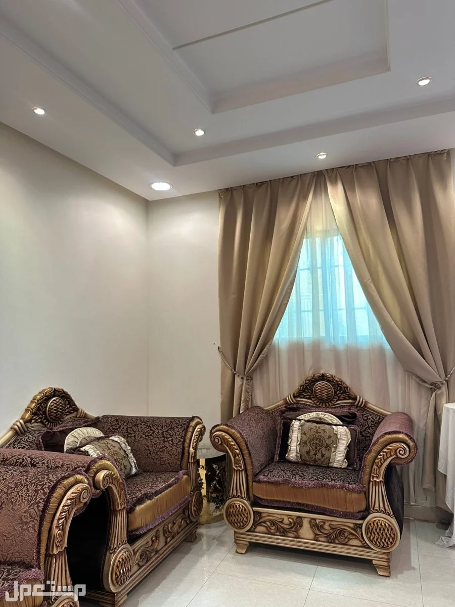 طقم طاولات مجالس و صالات للبيع بالكامل