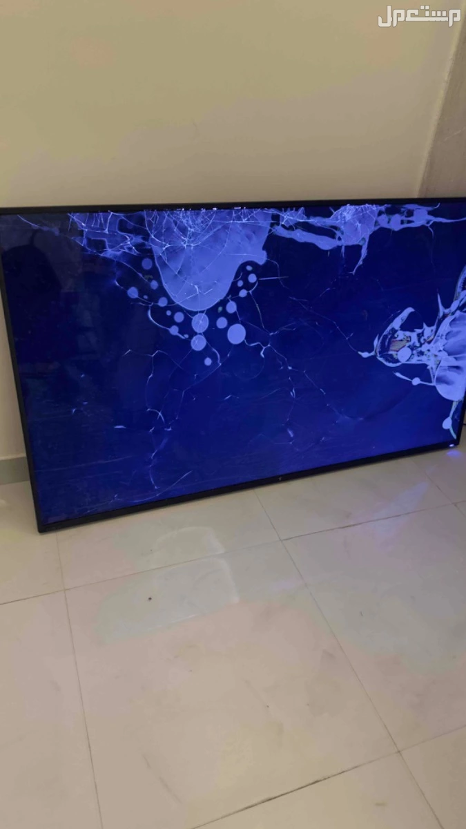 للبيع شاشه 62 بوصه  في الرياض بسعر 400