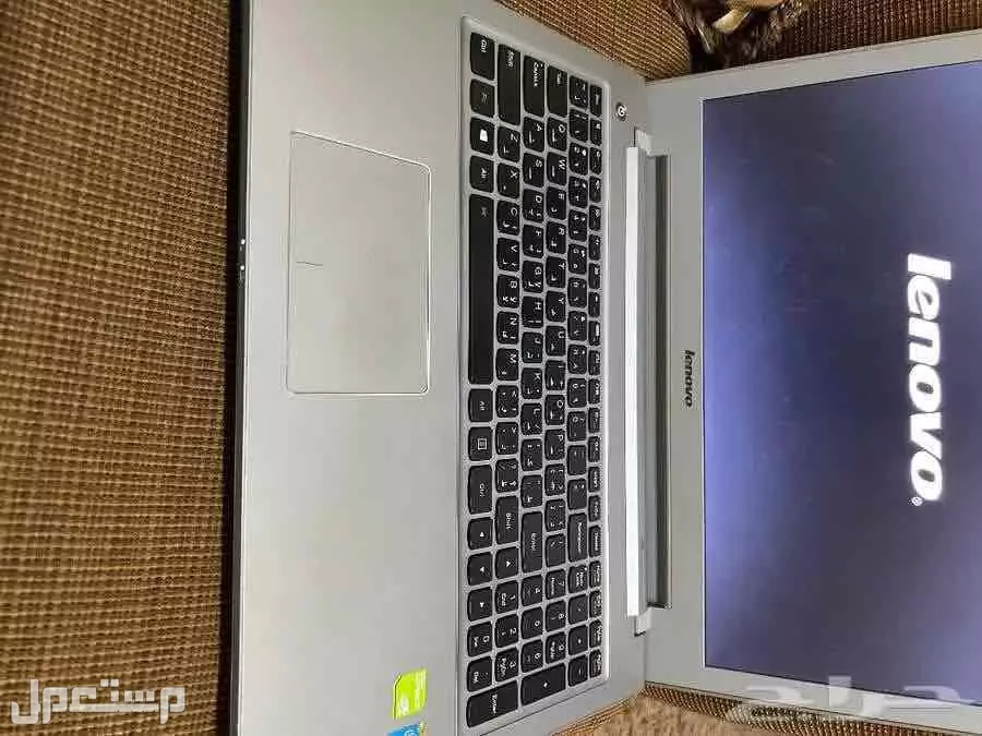 للبيع لاب توب لينوفو بحاله جيده