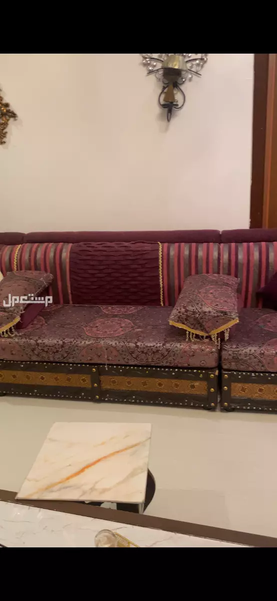كنب مجلس  مغربي بسعر 500 ريال سعودي قابل للتفاوض