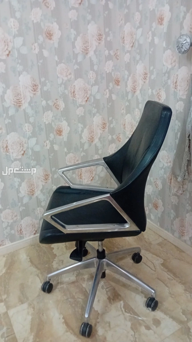 كرسي مكتبي أصلي جلد للبيع مبيعات مكتبة باحمدون