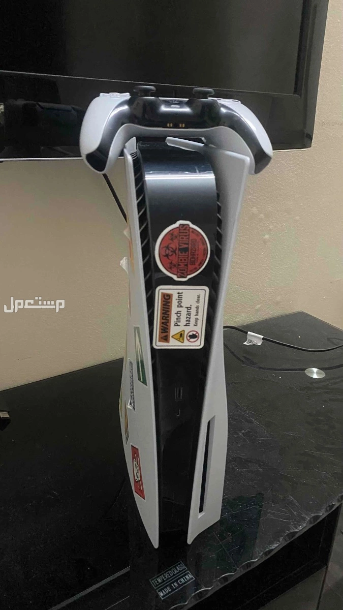 سوني 5 للبيع على السوم جديد ماانفك ولا مره ولا ترتفع حرارته ولا شي الي يبي يسوم ولا يبي يعطين سعر يجي على الرقم ذا 0506883719بس واتس اب لاحد يتصل الله يوفقنا وي وفقكم 👍