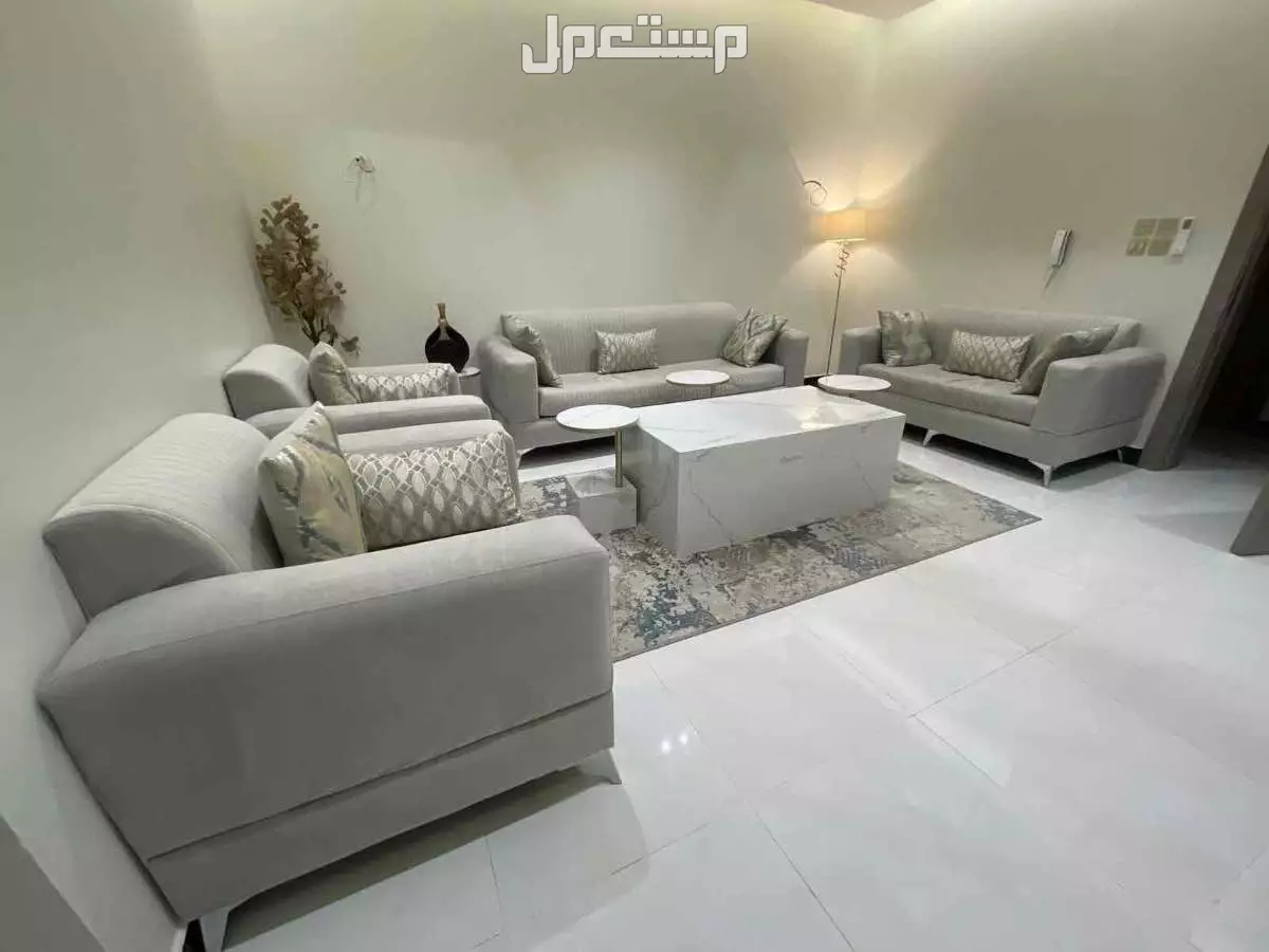 أثاث صالة فخم مودرن  في جدة بسعر 2500 ريال سعودي