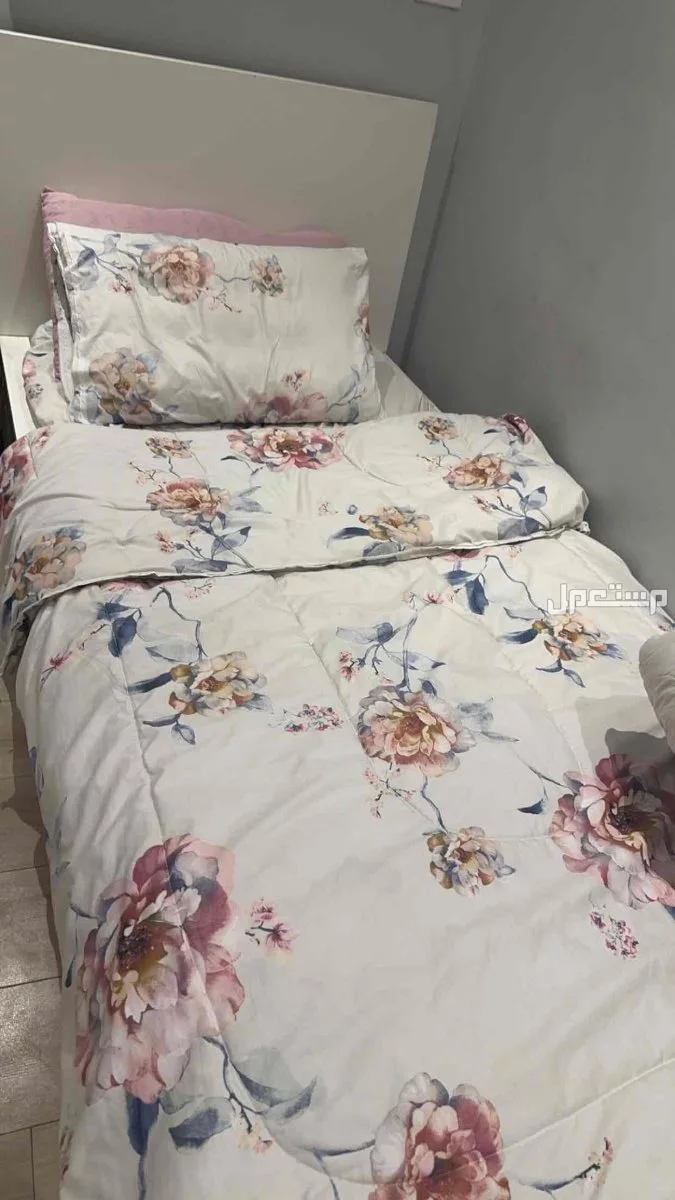 2 سرير نفر مع المرتبه والفرش في جده